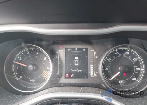 2014 Jeep Cherokee Sport из США, поврежденный, VIN 1C4PJLABXEW318659